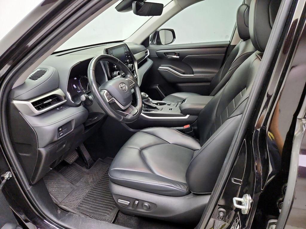 used 2022 Toyota Highlander car, priced at $37,998