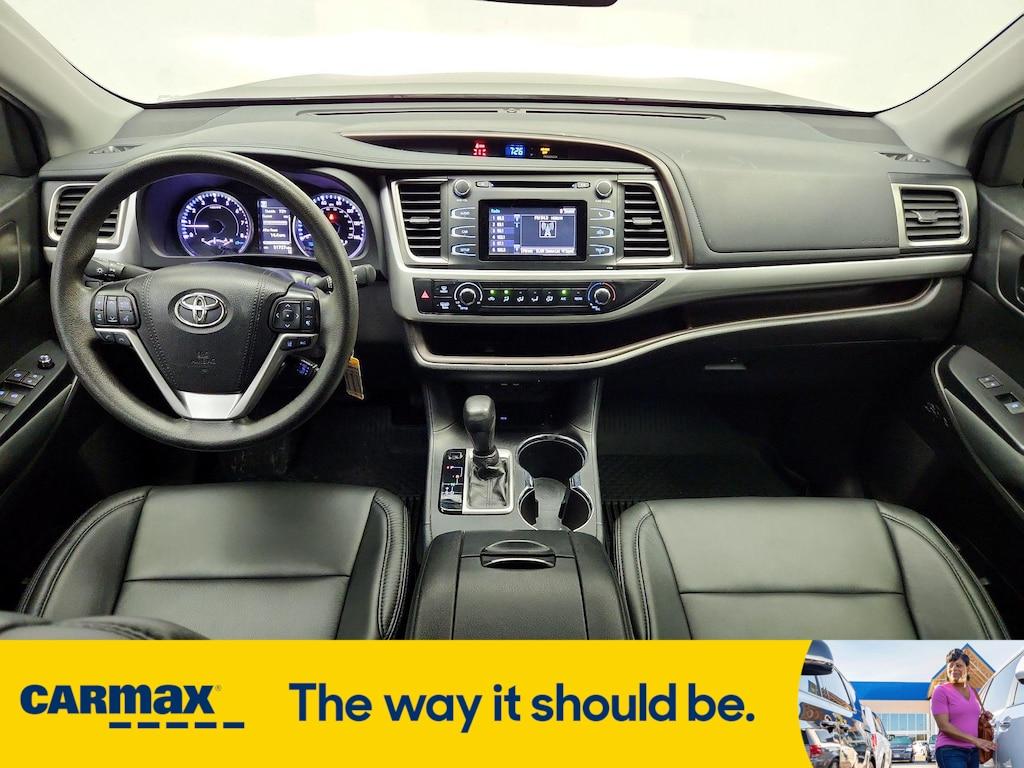 used 2019 Toyota Highlander car, priced at $20,998