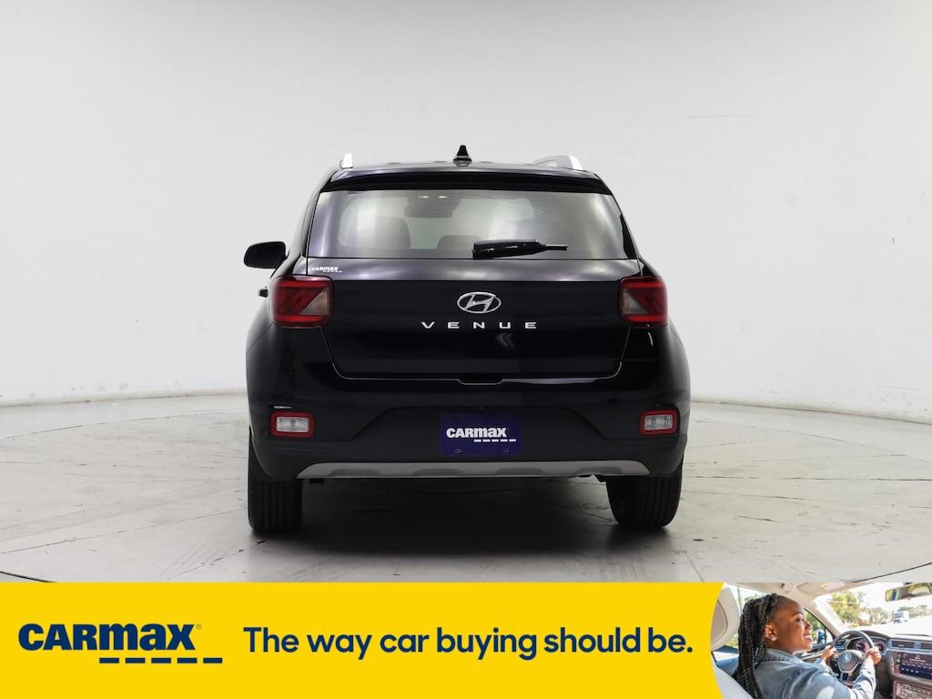 used 2022 Hyundai Venue car, priced at $19,998
