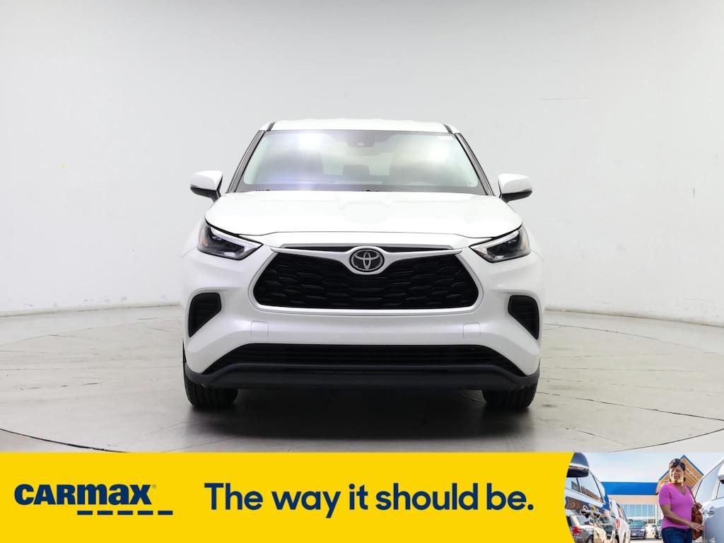used 2021 Toyota Highlander car, priced at $28,998