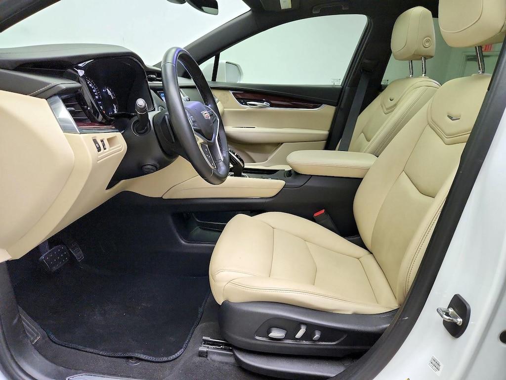 used 2019 Cadillac XT5 car, priced at $23,998