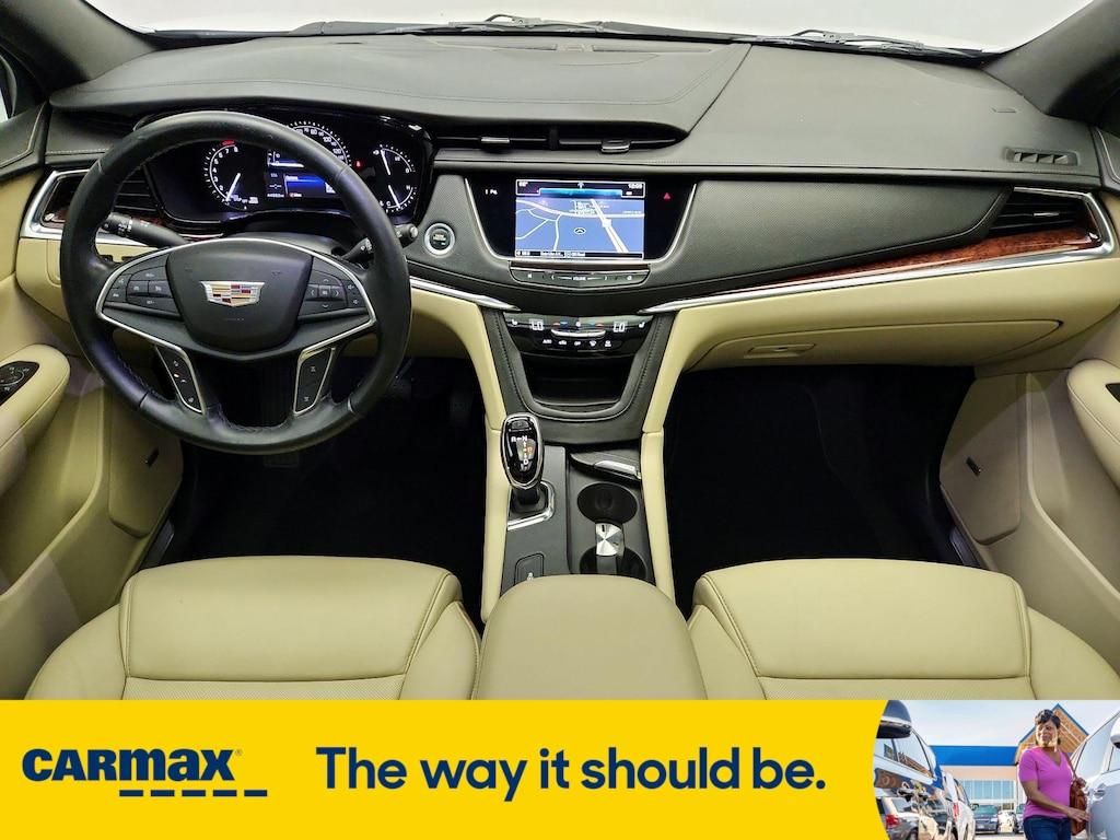 used 2019 Cadillac XT5 car, priced at $23,998