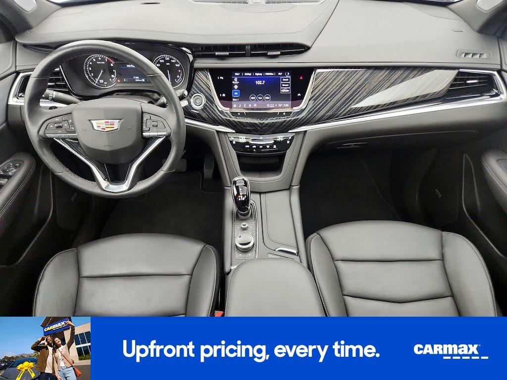 used 2024 Cadillac XT6 car, priced at $47,998