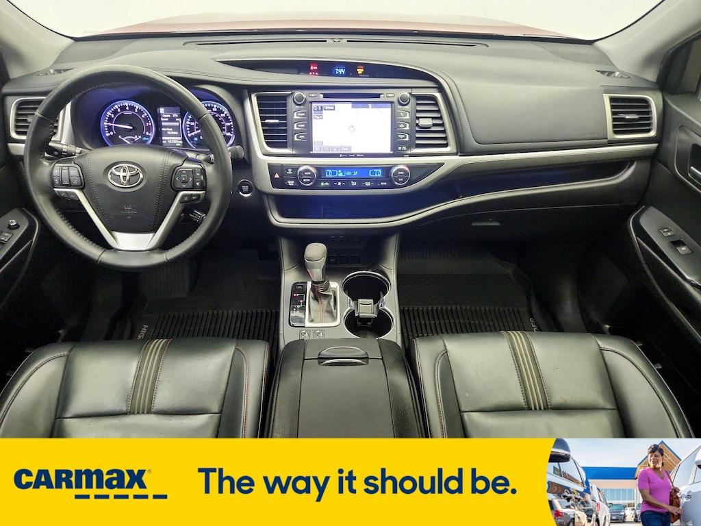 used 2019 Toyota Highlander car, priced at $20,998