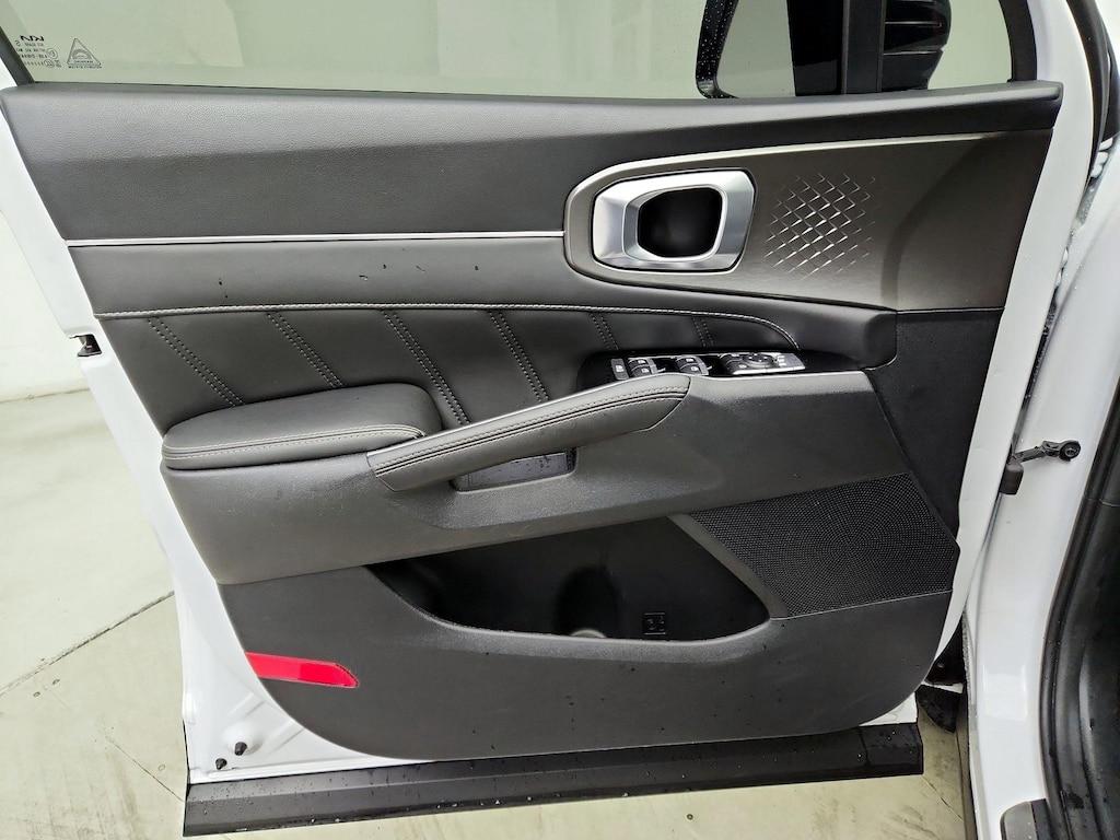 used 2023 Kia Sorento car, priced at $34,998