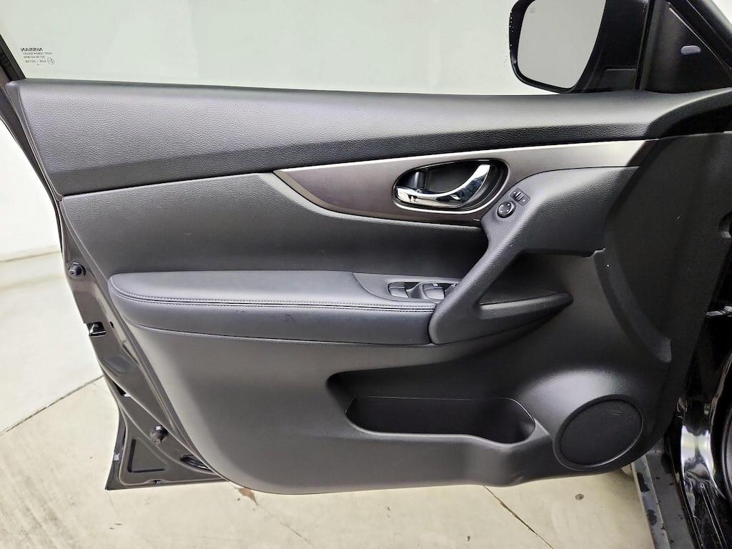 used 2016 Nissan Rogue car, priced at $14,998