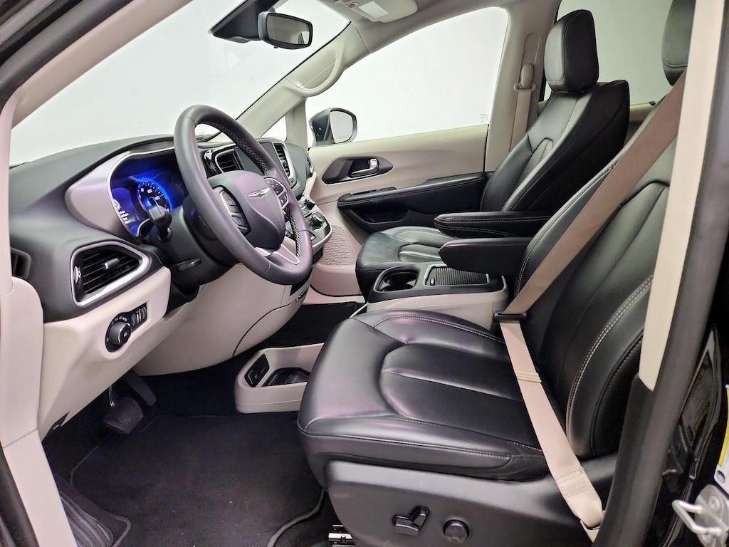 used 2023 Chrysler Pacifica car, priced at $26,998