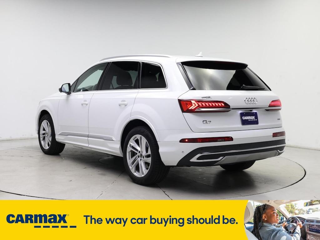 used 2024 Audi Q7 car, priced at $48,998