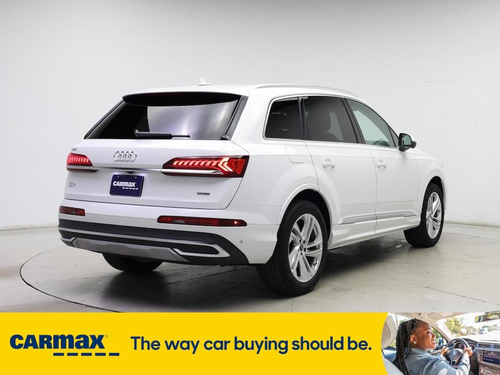 used 2024 Audi Q7 car, priced at $48,998