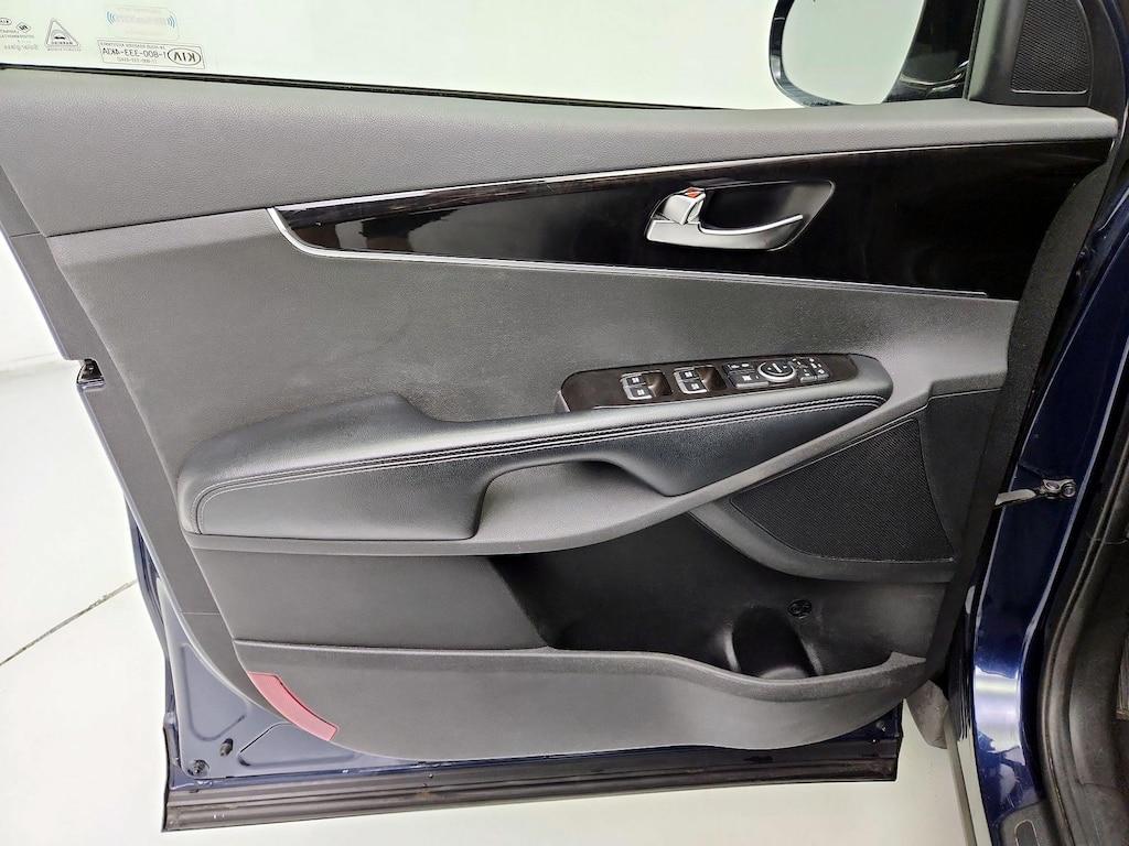 used 2018 Kia Sorento car, priced at $13,998