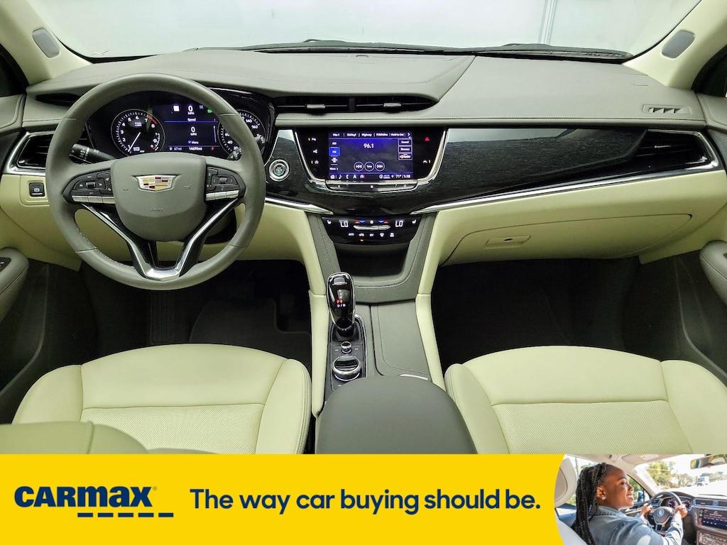 used 2021 Cadillac XT6 car, priced at $38,998