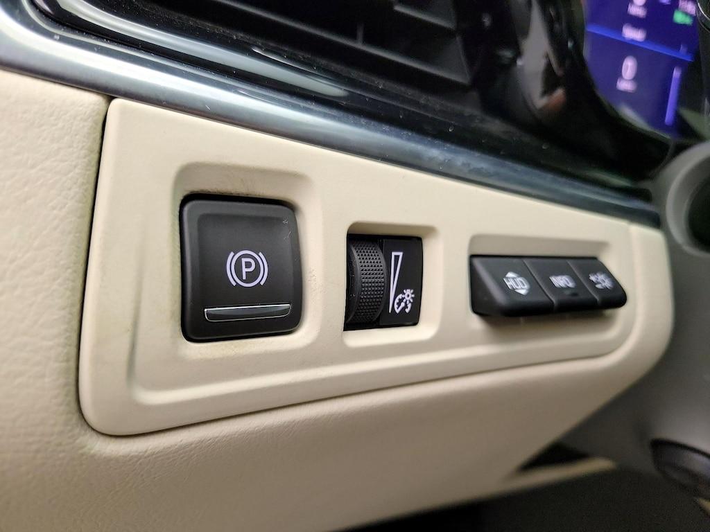 used 2021 Cadillac XT6 car, priced at $38,998