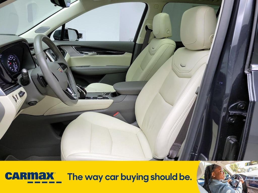 used 2021 Cadillac XT6 car, priced at $38,998
