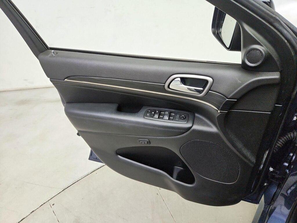 used 2020 Jeep Grand Cherokee car, priced at $29,998