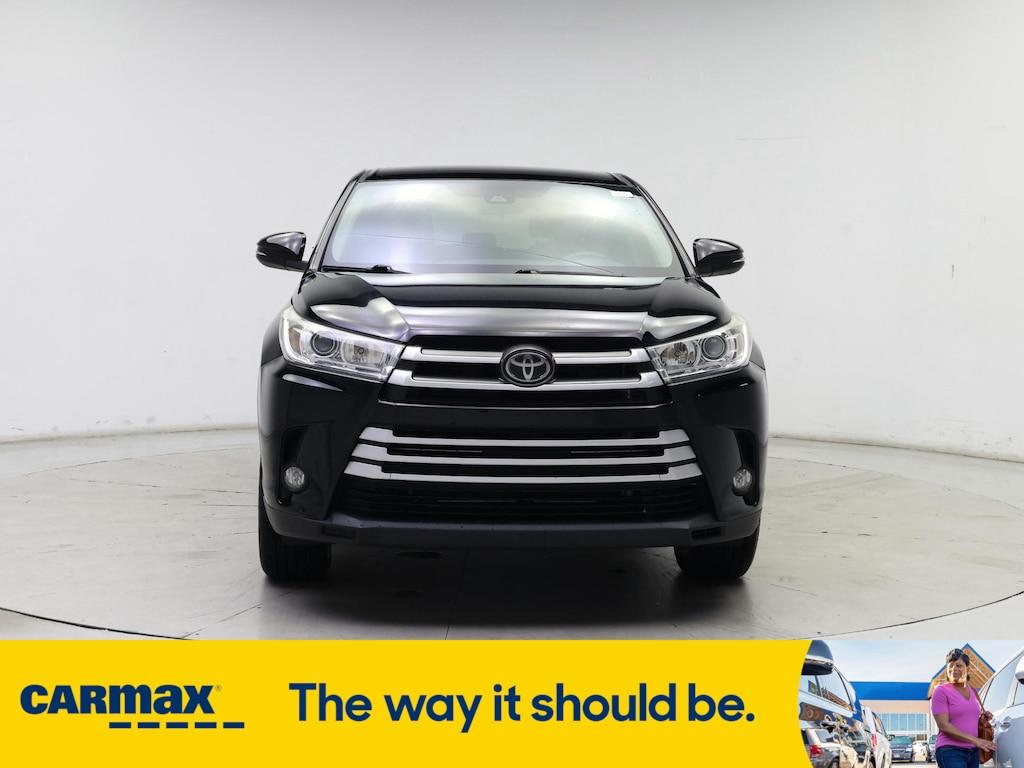 used 2019 Toyota Highlander car, priced at $25,998