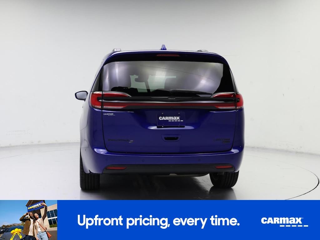 used 2021 Chrysler Pacifica car, priced at $33,998