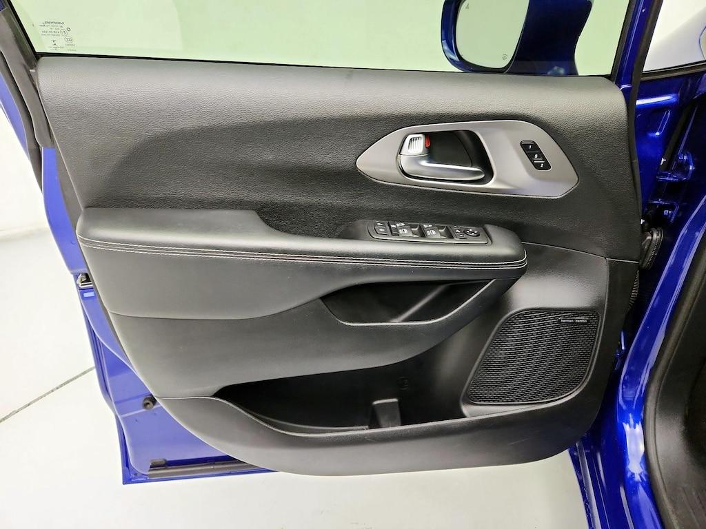 used 2021 Chrysler Pacifica car, priced at $33,998