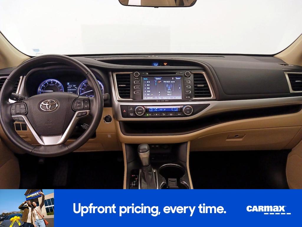 used 2019 Toyota Highlander car, priced at $26,998