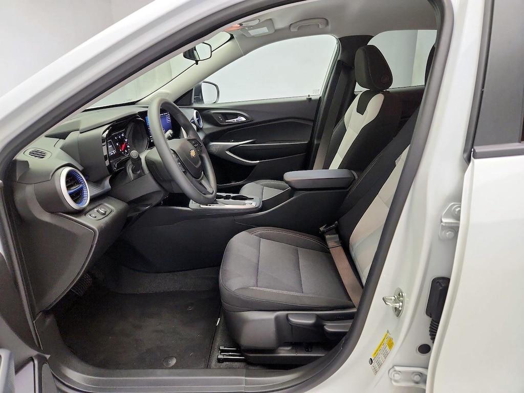 used 2025 Chevrolet Trax car, priced at $23,998