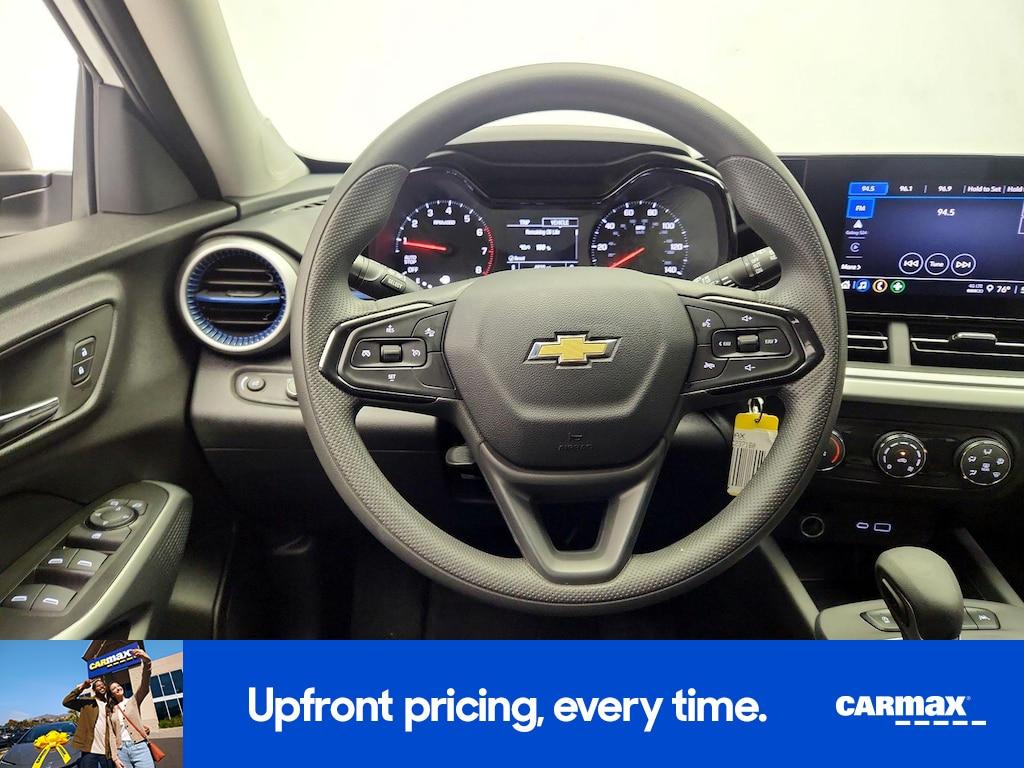 used 2025 Chevrolet Trax car, priced at $23,998