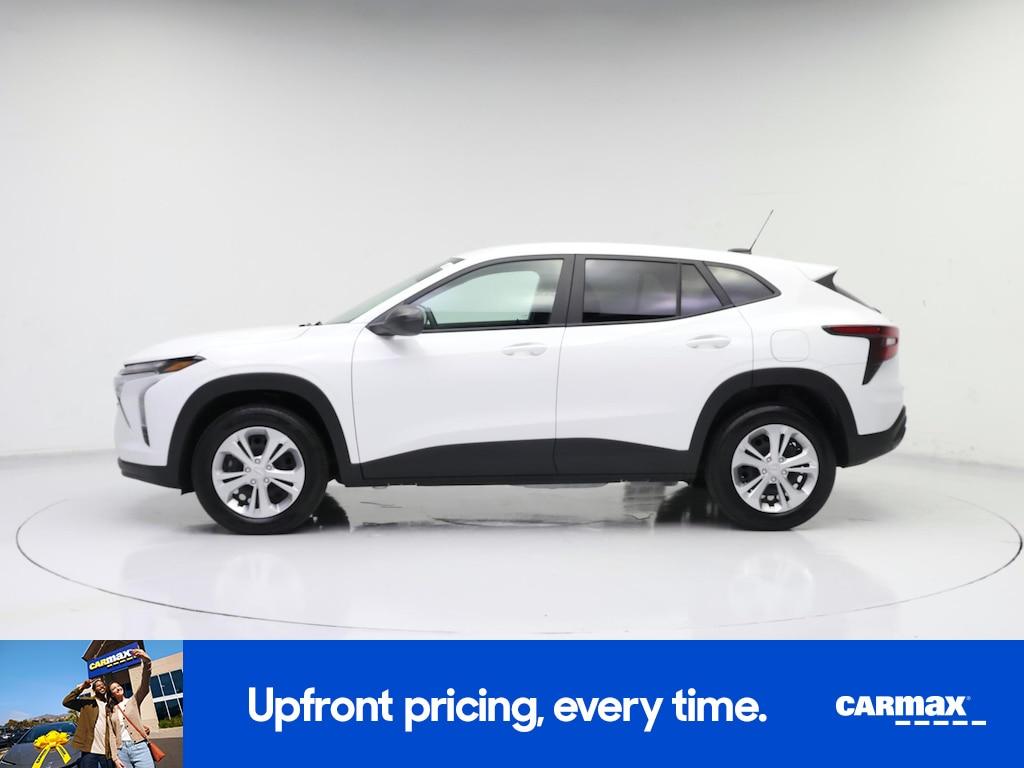 used 2025 Chevrolet Trax car, priced at $23,998