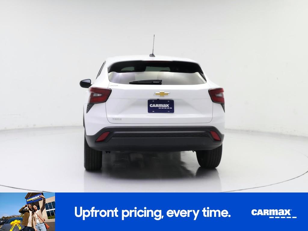 used 2025 Chevrolet Trax car, priced at $23,998