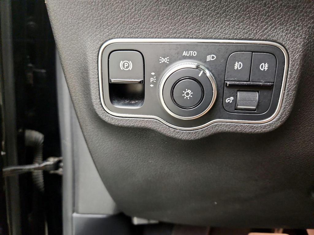 used 2020 Mercedes-Benz GLB 250 car, priced at $25,998