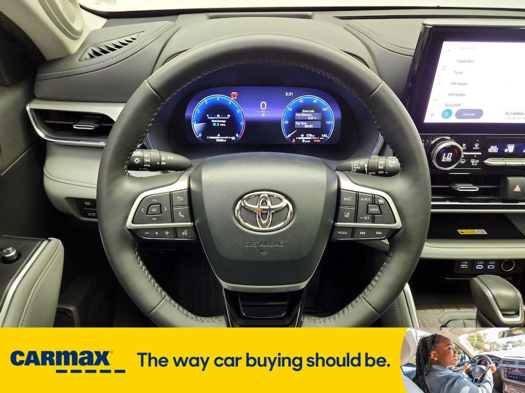 used 2023 Toyota Highlander car, priced at $48,998
