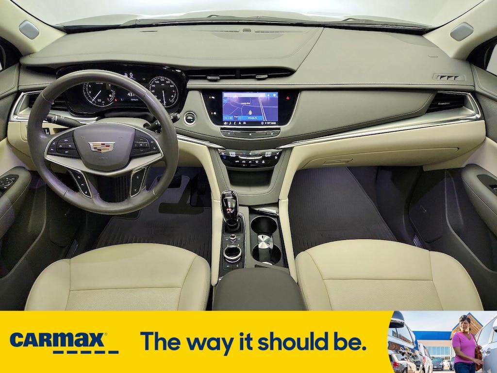 used 2020 Cadillac XT5 car, priced at $29,998