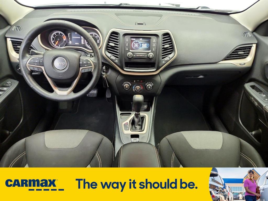 used 2016 Jeep Cherokee car, priced at $15,998