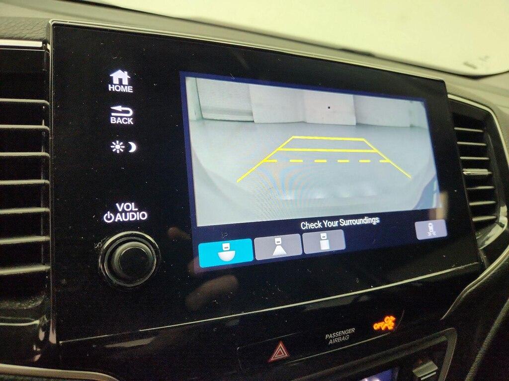 used 2021 Honda Pilot car, priced at $27,998