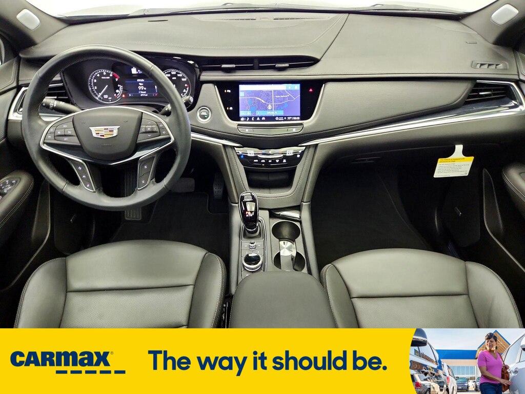 used 2024 Cadillac XT5 car, priced at $44,998