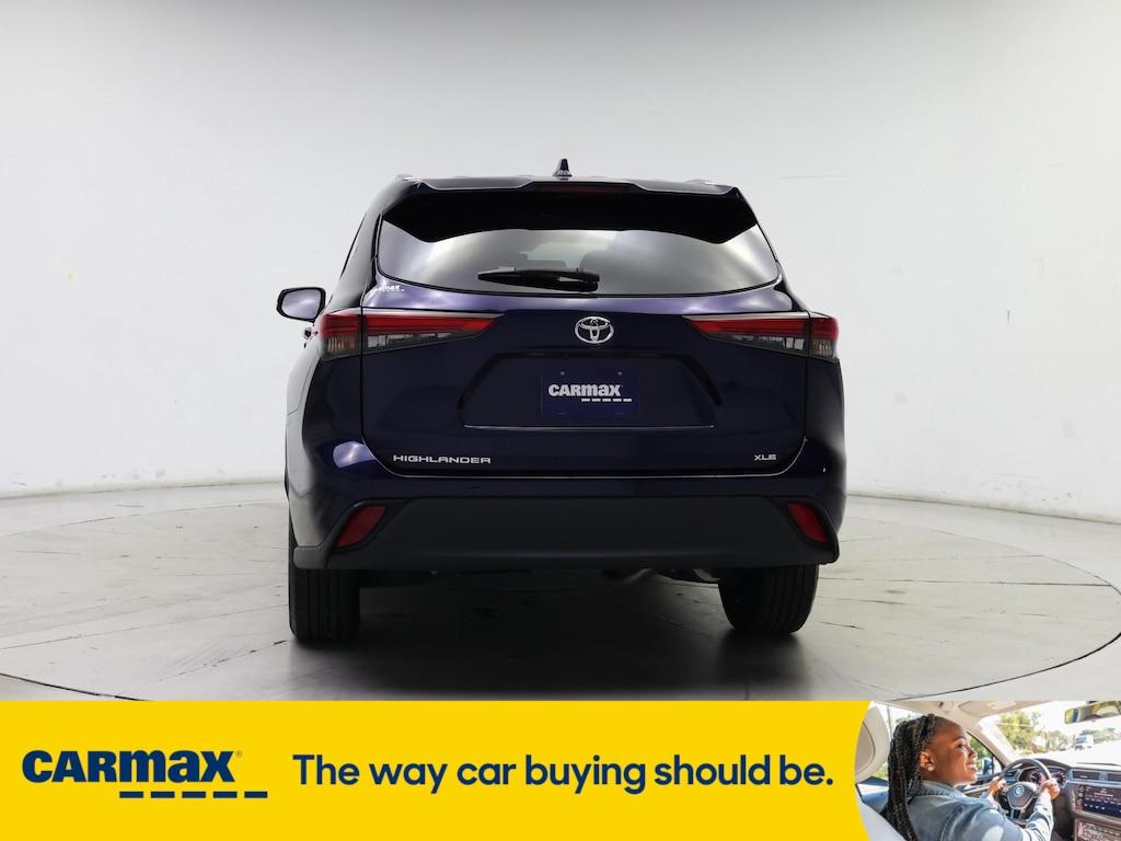 used 2021 Toyota Highlander car, priced at $30,998