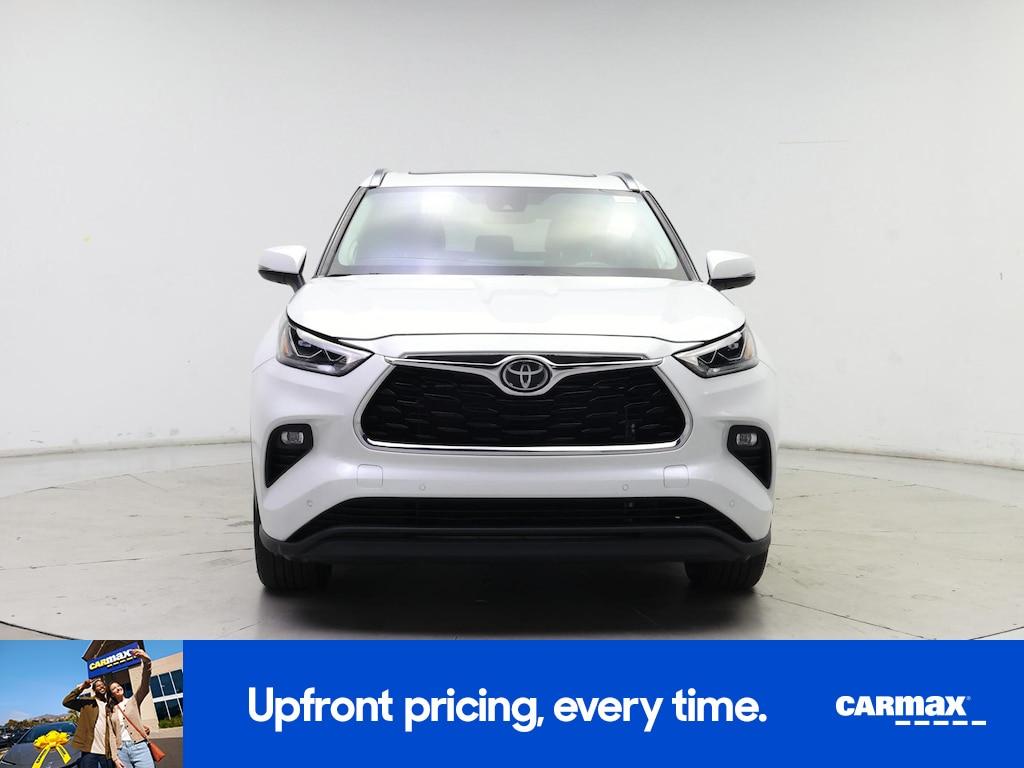 used 2023 Toyota Highlander car, priced at $38,998