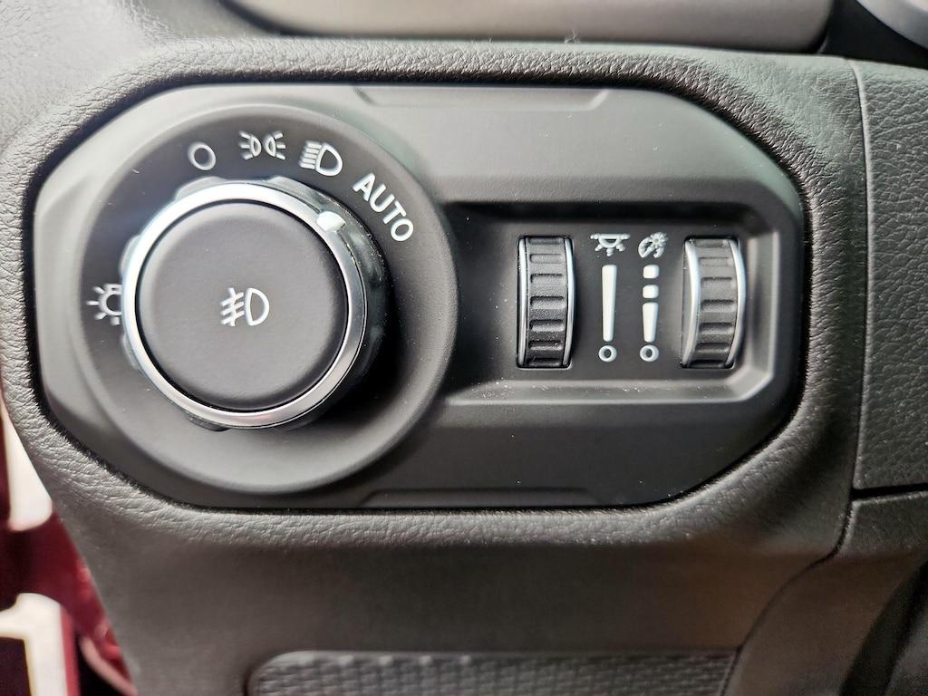 used 2021 Jeep Wrangler car, priced at $31,998