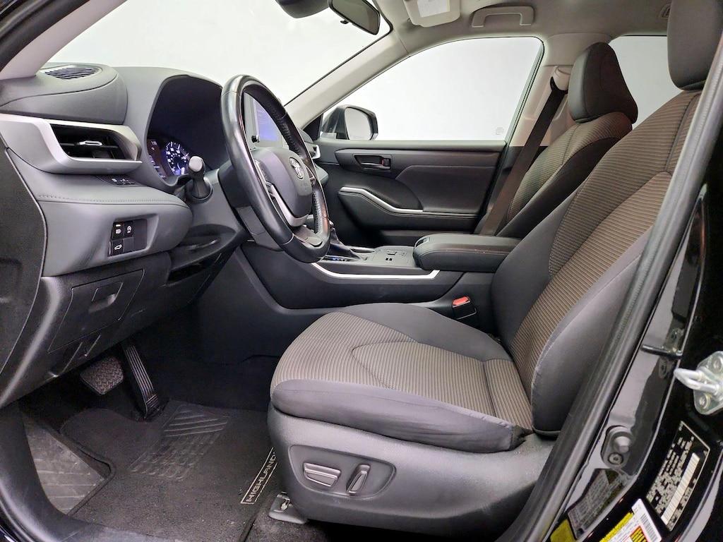 used 2023 Toyota Highlander car, priced at $28,998