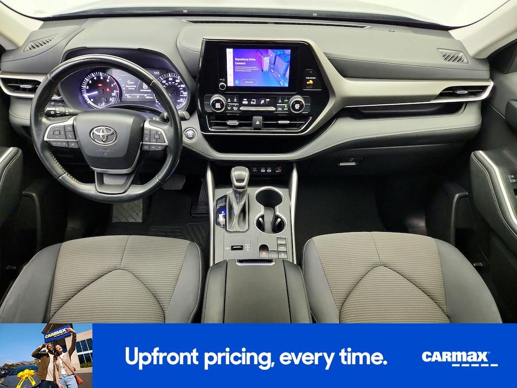 used 2023 Toyota Highlander car, priced at $28,998