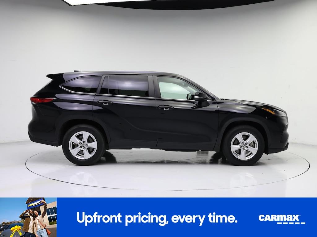 used 2023 Toyota Highlander car, priced at $28,998