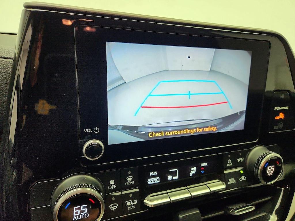 used 2023 Toyota Highlander car, priced at $28,998