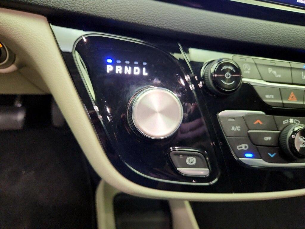 used 2023 Chrysler Pacifica car, priced at $26,998