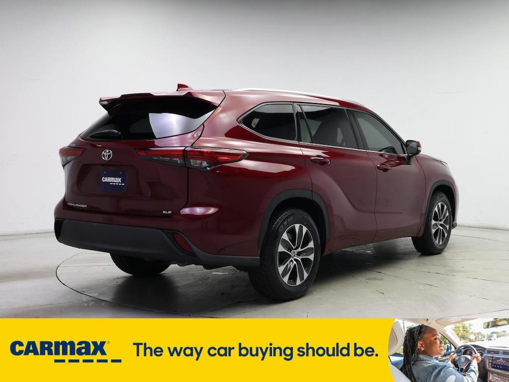 used 2021 Toyota Highlander car, priced at $33,998