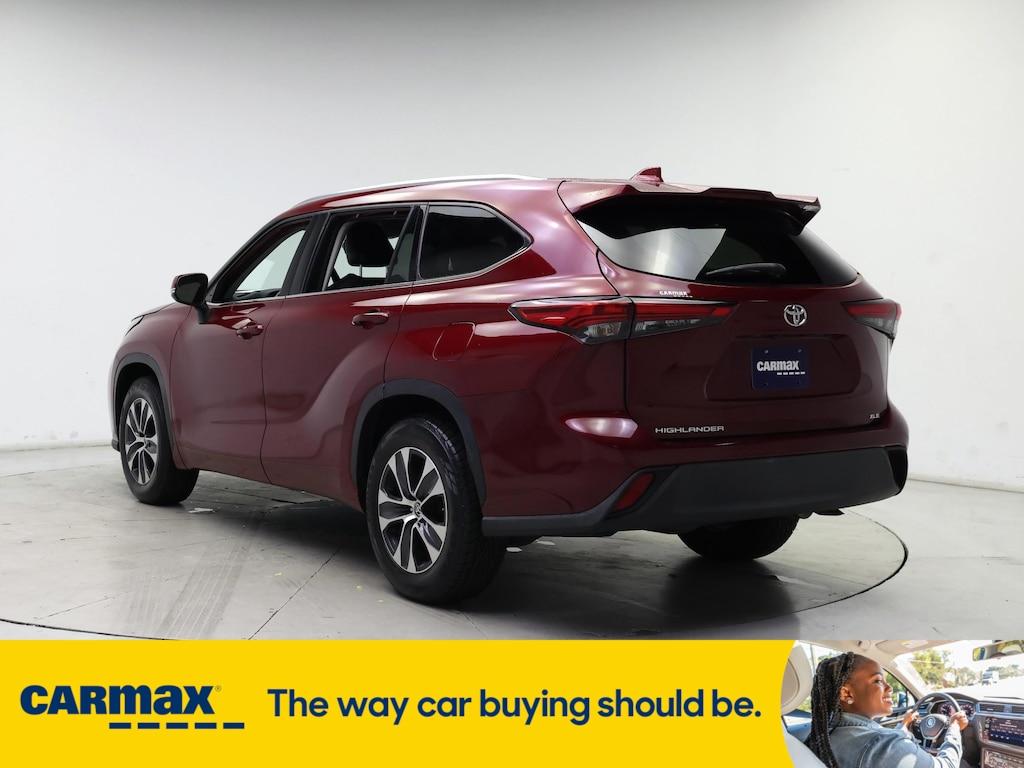 used 2021 Toyota Highlander car, priced at $33,998