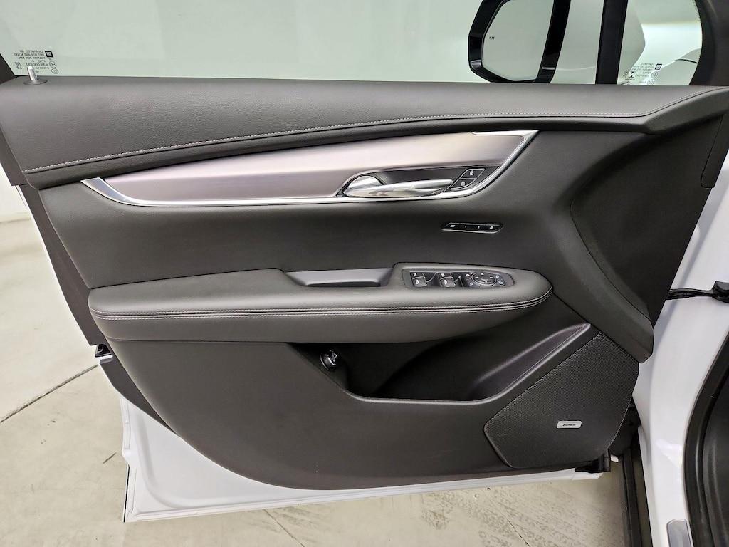 used 2023 Cadillac XT6 car, priced at $36,998