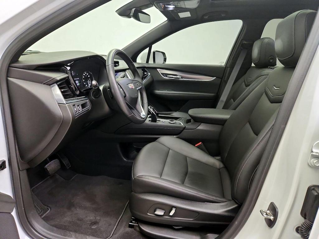 used 2023 Cadillac XT6 car, priced at $36,998