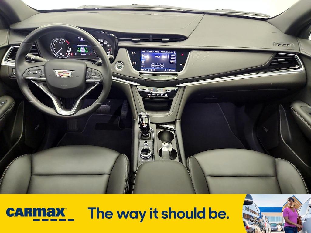 used 2023 Cadillac XT6 car, priced at $36,998