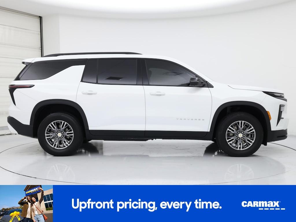 used 2025 Chevrolet Traverse car, priced at $41,998