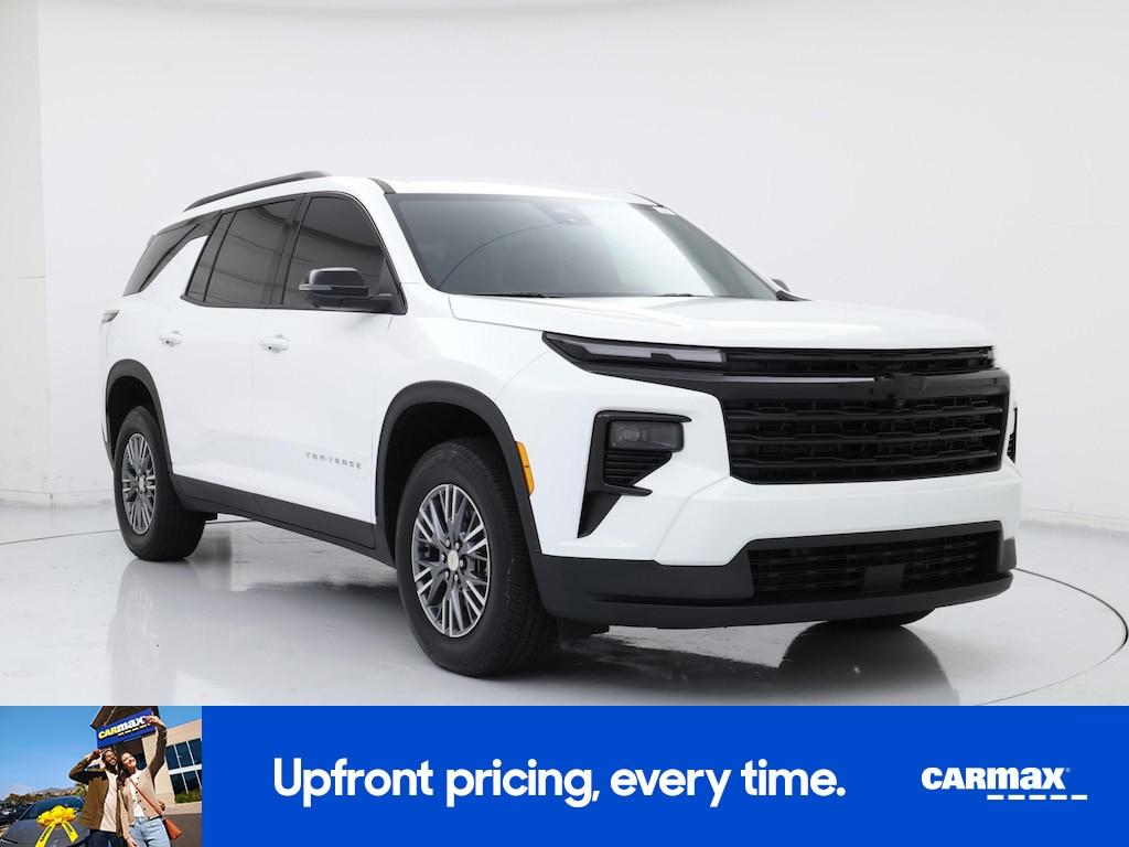 used 2025 Chevrolet Traverse car, priced at $41,998