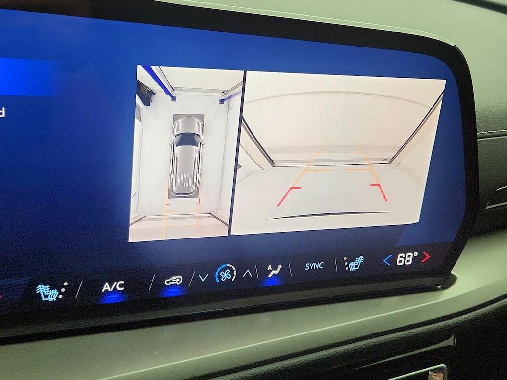 used 2025 Chevrolet Traverse car, priced at $41,998