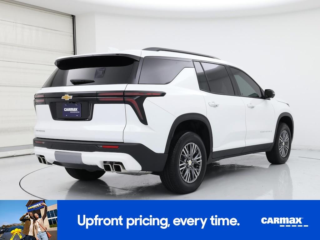 used 2025 Chevrolet Traverse car, priced at $41,998