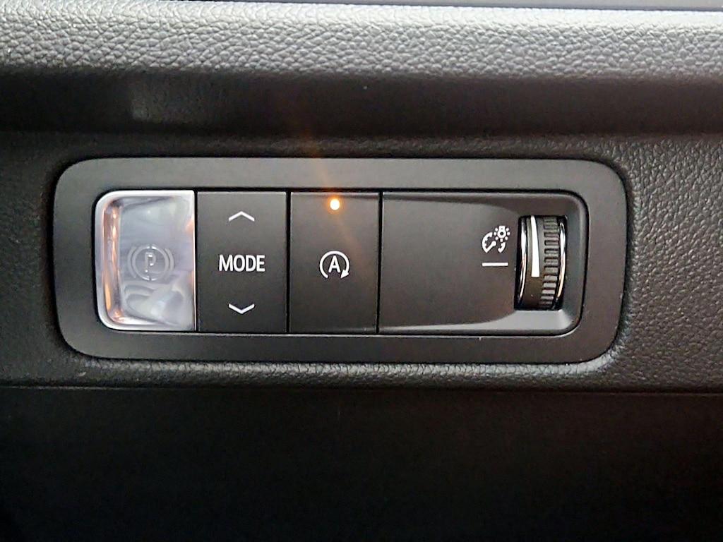 used 2025 Chevrolet Traverse car, priced at $41,998